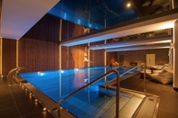 สระว่ายน้ำ Hotel Bedřiška Wellness Resort & Spa