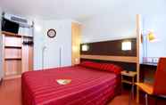 Bedroom 6 Premiere Classe Saint Ouen L'Aumone