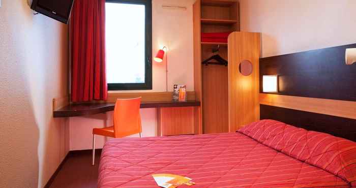 Bedroom Premiere Classe Saint Ouen L'Aumone