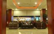 Lobi 5 Crown Tower Hotel