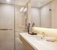 ห้องน้ำภายในห้อง 6 Citadines Intime City Hangzhou