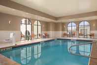 Swimming Pool Hampton Inn Brigham City