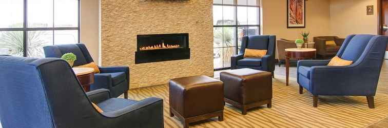 Sảnh chờ Comfort Suites Carlsbad