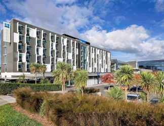 Exterior 2 ibis budget Auckland Airport