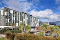 Exterior ibis budget Auckland Airport