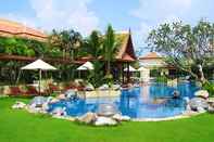 Swimming Pool Mae Pim Resort Hotel