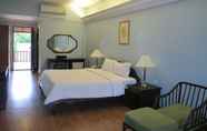 Bedroom 2 Mae Pim Resort Hotel