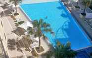 Swimming Pool 4 BASE Holidays - Ettalong Beach Premium Apartments