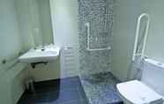 Toilet Kamar 5 Hotel Villa Arce