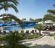 Swimming Pool 4 Universal Hotel Castell Royal