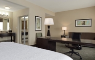 Kamar Tidur 5 Hampton Inn & Suites Parkersburg Downtown