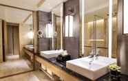 Toilet Kamar 7 Haikou Marriott Hotel