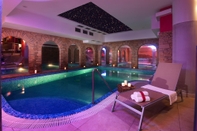 Swimming Pool Wellness Hotel Windsor