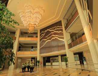 Lobby 2 Ramada Yiyang Taojiang