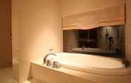 In-room Bathroom 6 Fuji Premium Resort