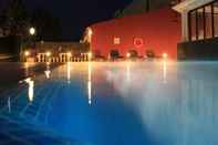 Swimming Pool RVHotels Broquetas Spa Termal