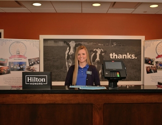 Lobby 2 Hampton Inn Springfield-Southeast