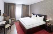 Kamar Tidur 5 Limes Hotel