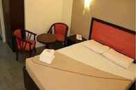 Kamar Tidur Toilena Room and Board