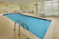 Swimming Pool SpringHill Suites Bridgeport Clarksburg