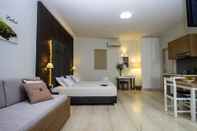 Phòng ngủ Elia Stalos Apartments