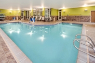 Swimming Pool TownePlace Suites by Marriott Bellingham