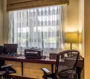 Functional Hall 4 Sleep Inn & Suites Jourdanton - Pleasanton