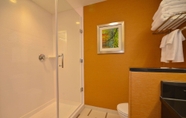 Toilet Kamar 5 Fairfield Inn & Suites St. Louis Pontoon Beach/Granite City