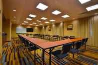 Functional Hall Fairfield Inn & Suites St. Louis Pontoon Beach/Granite City