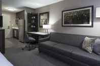 Common Space TownePlace Suites Boston Logan Airport/Chelsea