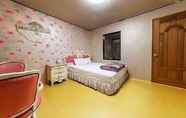 Kamar Tidur 5 Carlsbed Motel