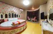 Kamar Tidur 4 Carlsbed Motel