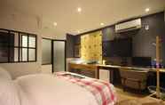 Bedroom 7 25 Hours Hotel