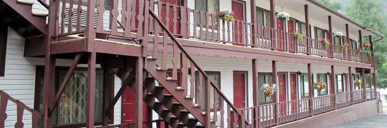 Exterior Matterhorn Inn Ouray