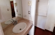 Toilet Kamar 3 Hotel Candilejas Playa