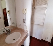 Toilet Kamar 3 Hotel Candilejas Playa