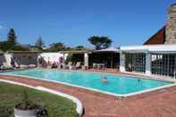 Swimming Pool Whale Rock Luxury Lodge