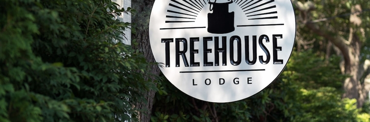 Exterior Treehouse Lodge