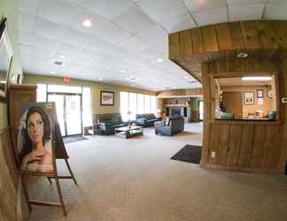 Lobby 2 Skyline Lodge