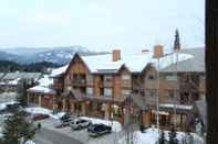 Exterior Marketplace Lodge by Whistler Retreats