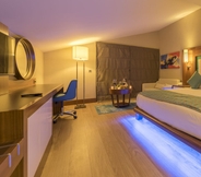 Bedroom 6 Ramada Resort by Wyndham Kusadasi