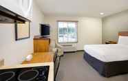 Bedroom 2 WoodSpring Suites Fredericksburg