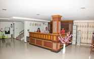 Lobi 4 City Grand Hotel