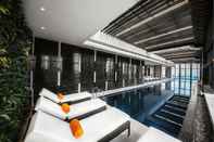 Swimming Pool Wyndham Grand Shenzhen