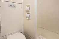 In-room Bathroom ibis budget Canberra