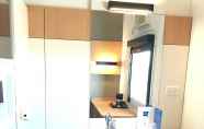 In-room Bathroom 6 ibis budget Enfield