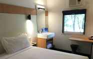 Kamar Tidur 5 ibis budget Enfield