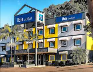 Exterior 2 ibis budget Enfield