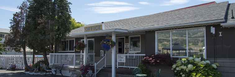 Exterior Valley Star Motel