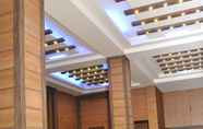 Lobby 3 Hotel Rishi Regency